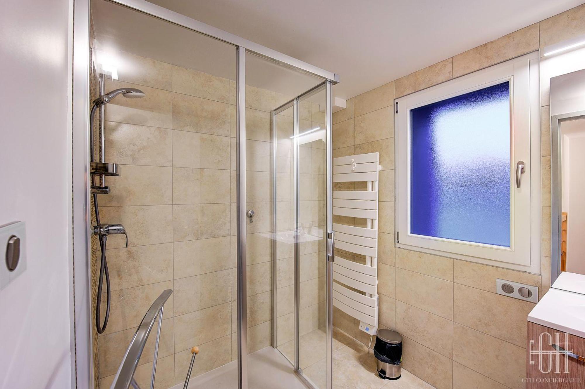 Appartement Le Corail /100m Gare *